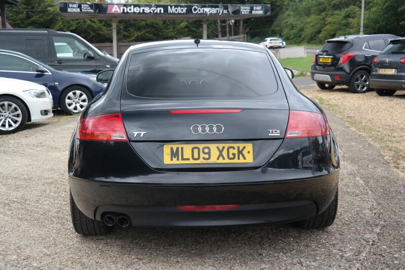 AUDI TT