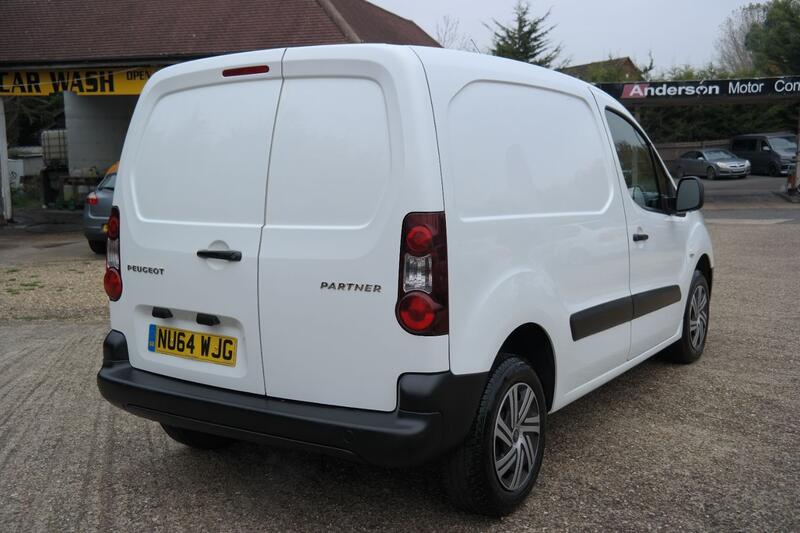 PEUGEOT PARTNER