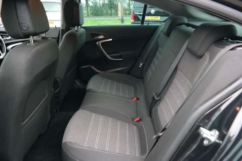 VAUXHALL INSIGNIA