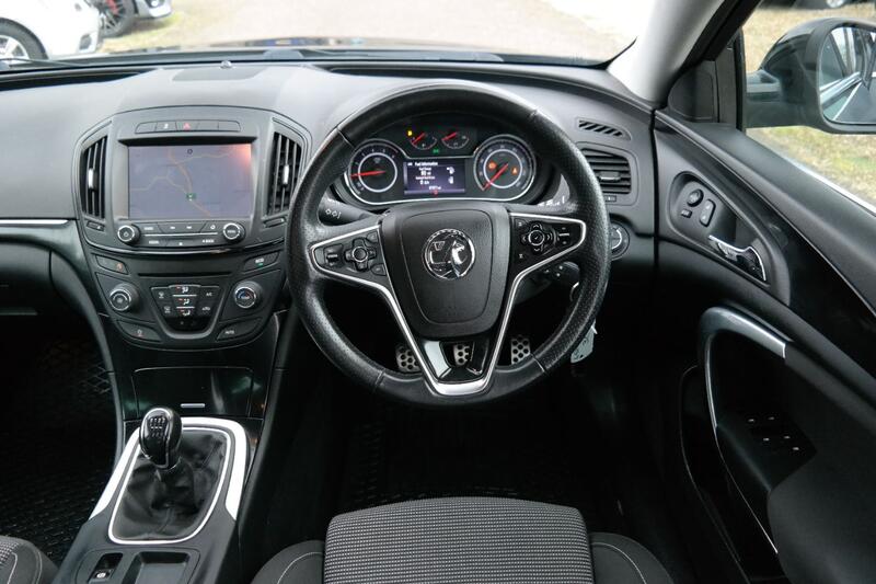 VAUXHALL INSIGNIA