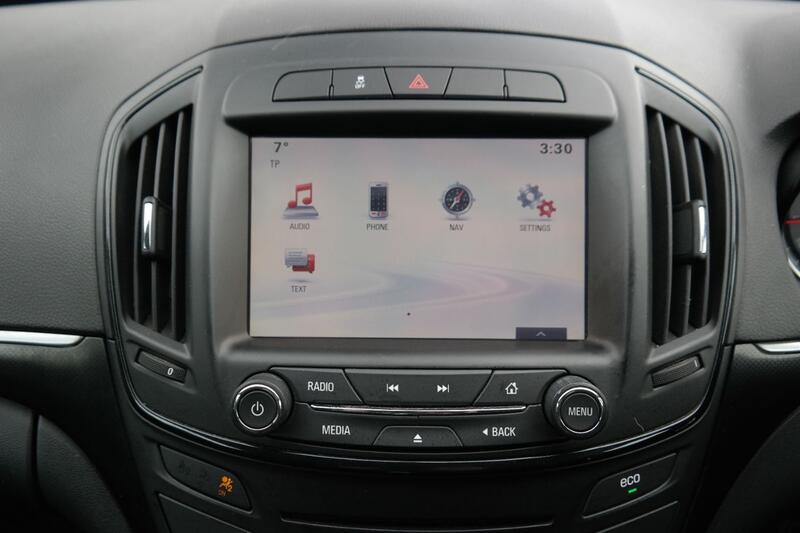 VAUXHALL INSIGNIA