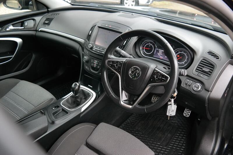 VAUXHALL INSIGNIA