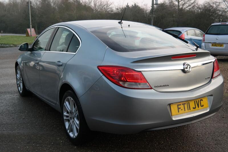 VAUXHALL INSIGNIA