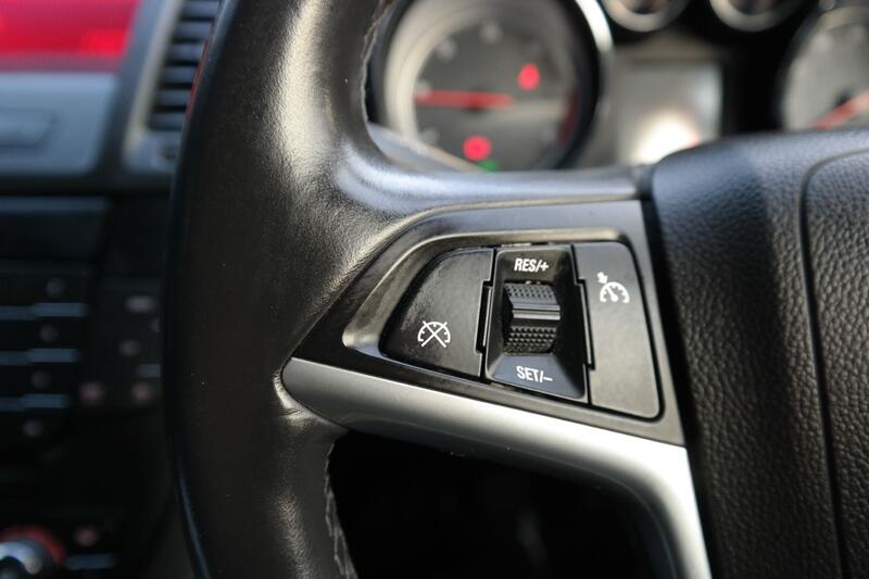 VAUXHALL INSIGNIA