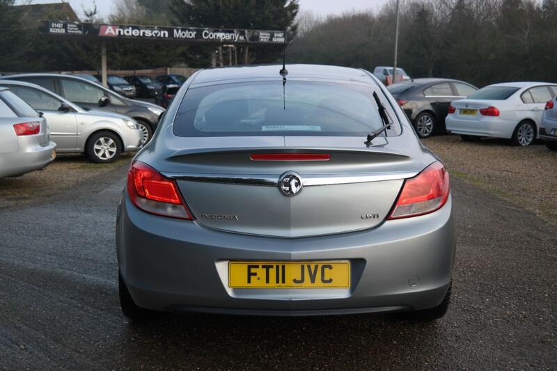 VAUXHALL INSIGNIA