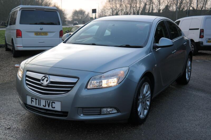 VAUXHALL INSIGNIA