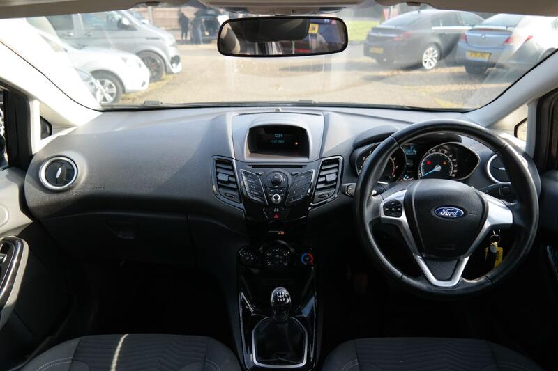 FORD FIESTA