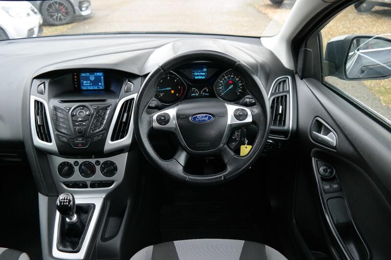 FORD FOCUS