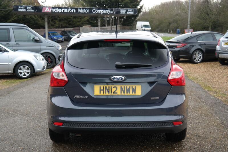 FORD FOCUS
