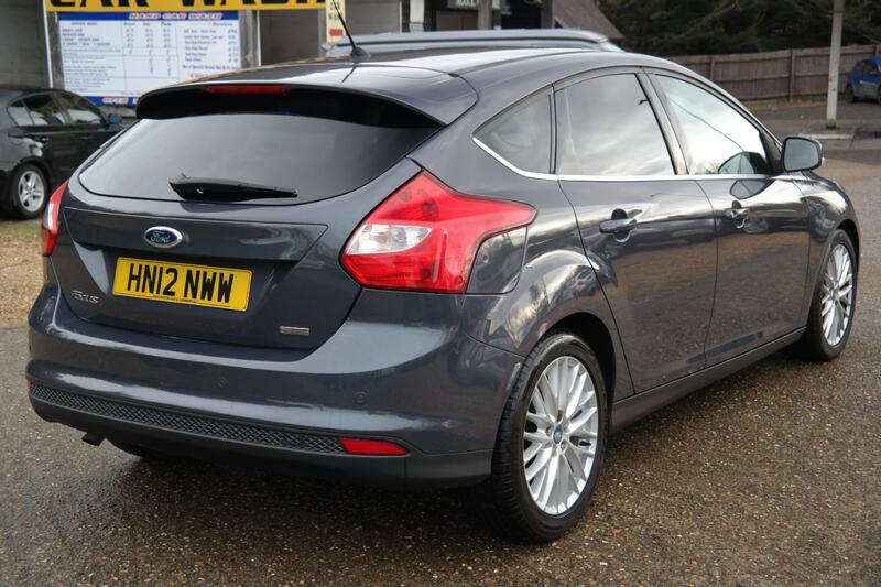 FORD FOCUS