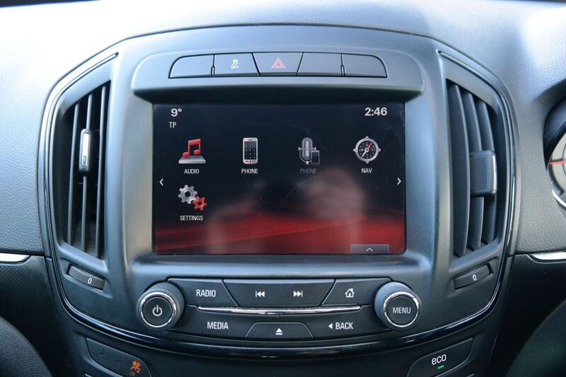 VAUXHALL INSIGNIA
