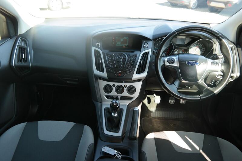 FORD FOCUS
