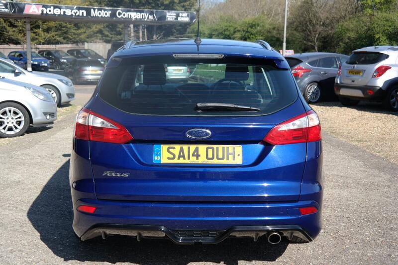 FORD FOCUS