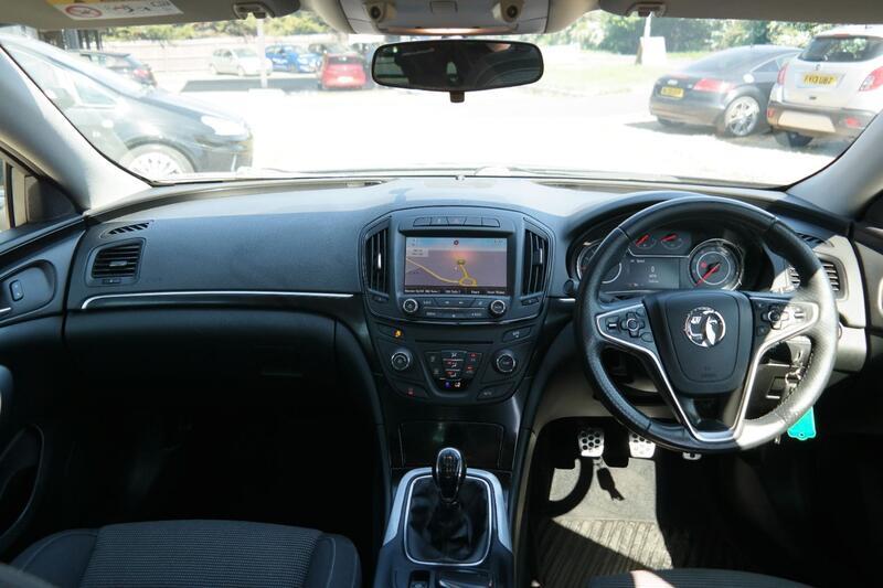 VAUXHALL INSIGNIA