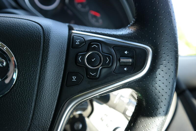 VAUXHALL INSIGNIA