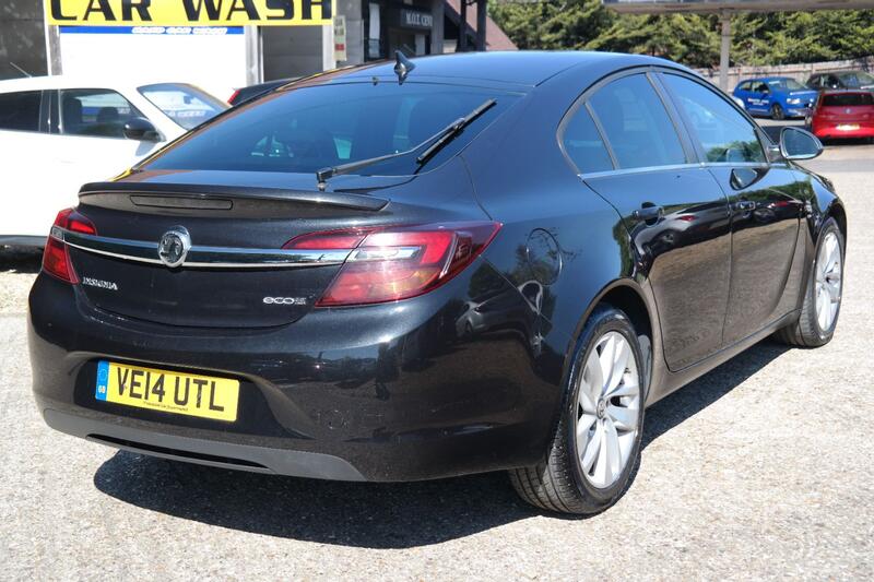 VAUXHALL INSIGNIA