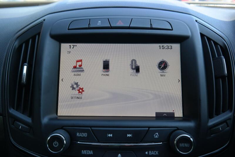 VAUXHALL INSIGNIA
