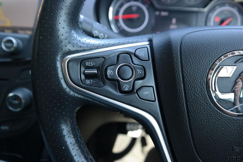 VAUXHALL INSIGNIA