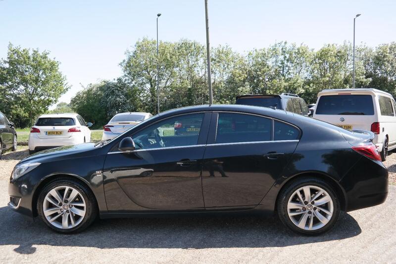 VAUXHALL INSIGNIA